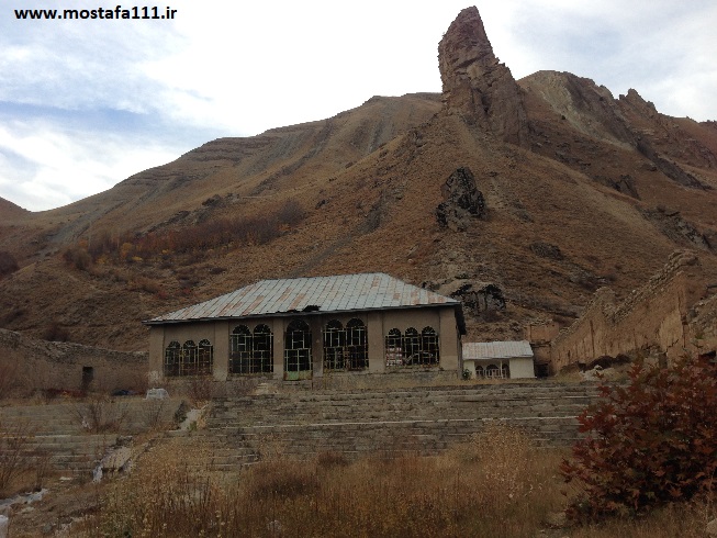 تالار اصلی کاخ ناصری از نمایی شمالی در دره شهرستانک 11 آبان 1396